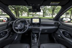Toyota Yaris Hybrid 2020 года  (WW)